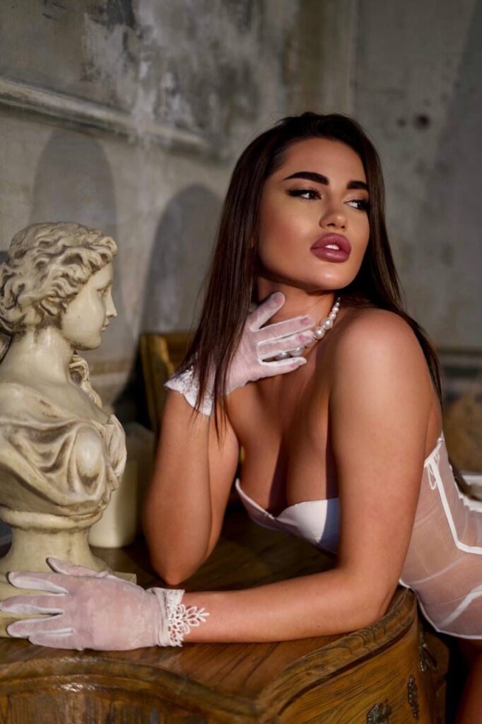 Элитная эскортница Элина